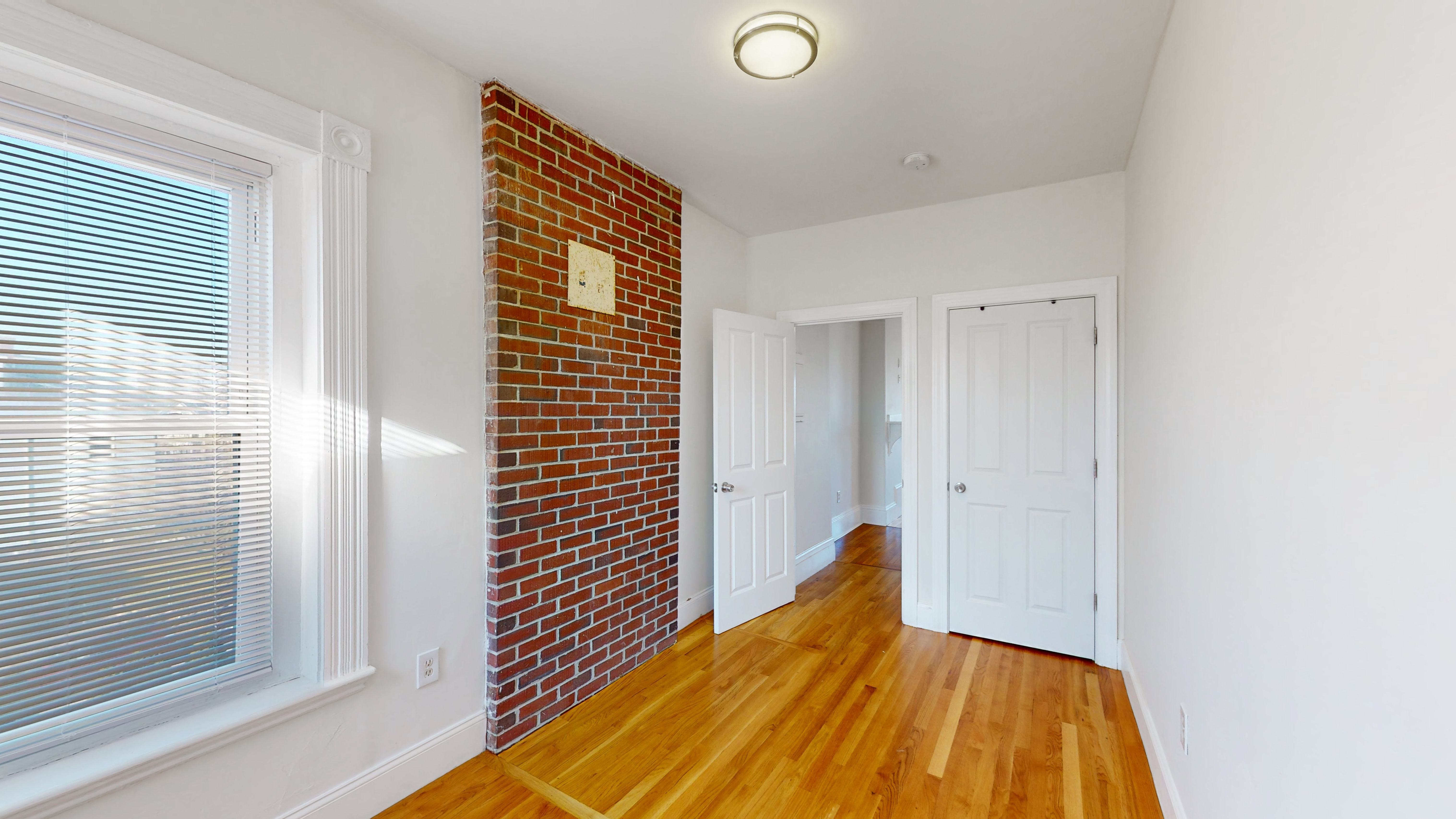 80 West Cottage St, Roxbury