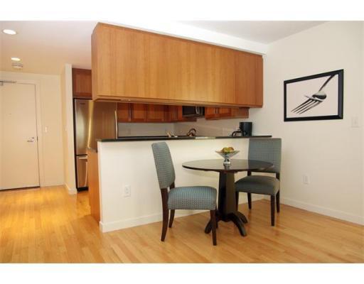 80 Broad St, Downtown