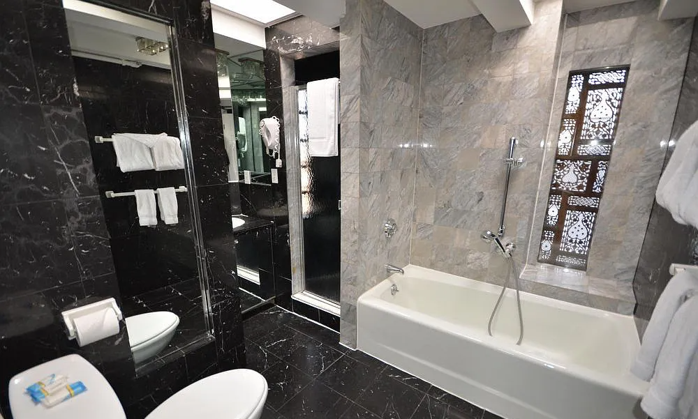 113 Beacon St, Back Bay