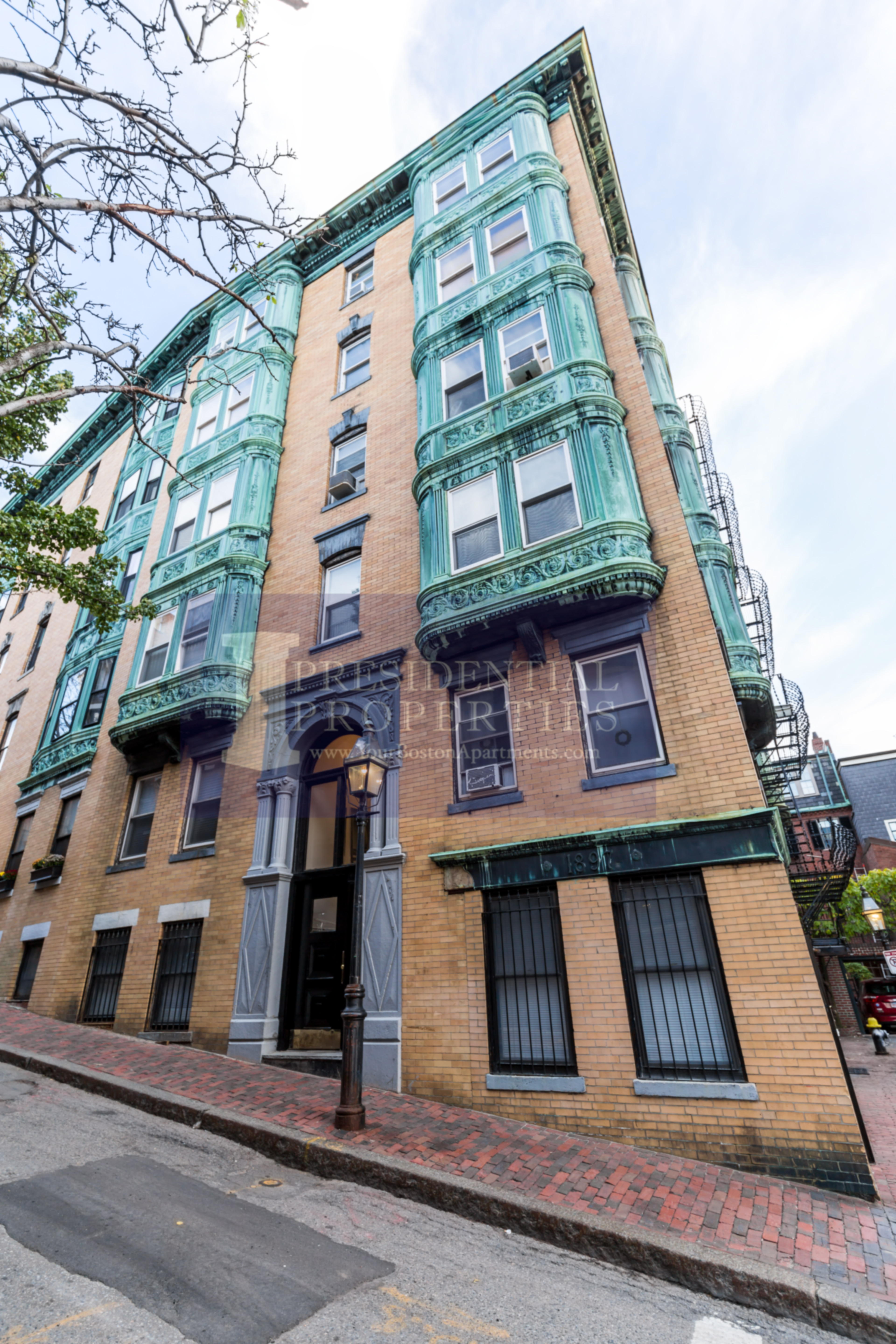 108 Myrtle St, Beacon Hill