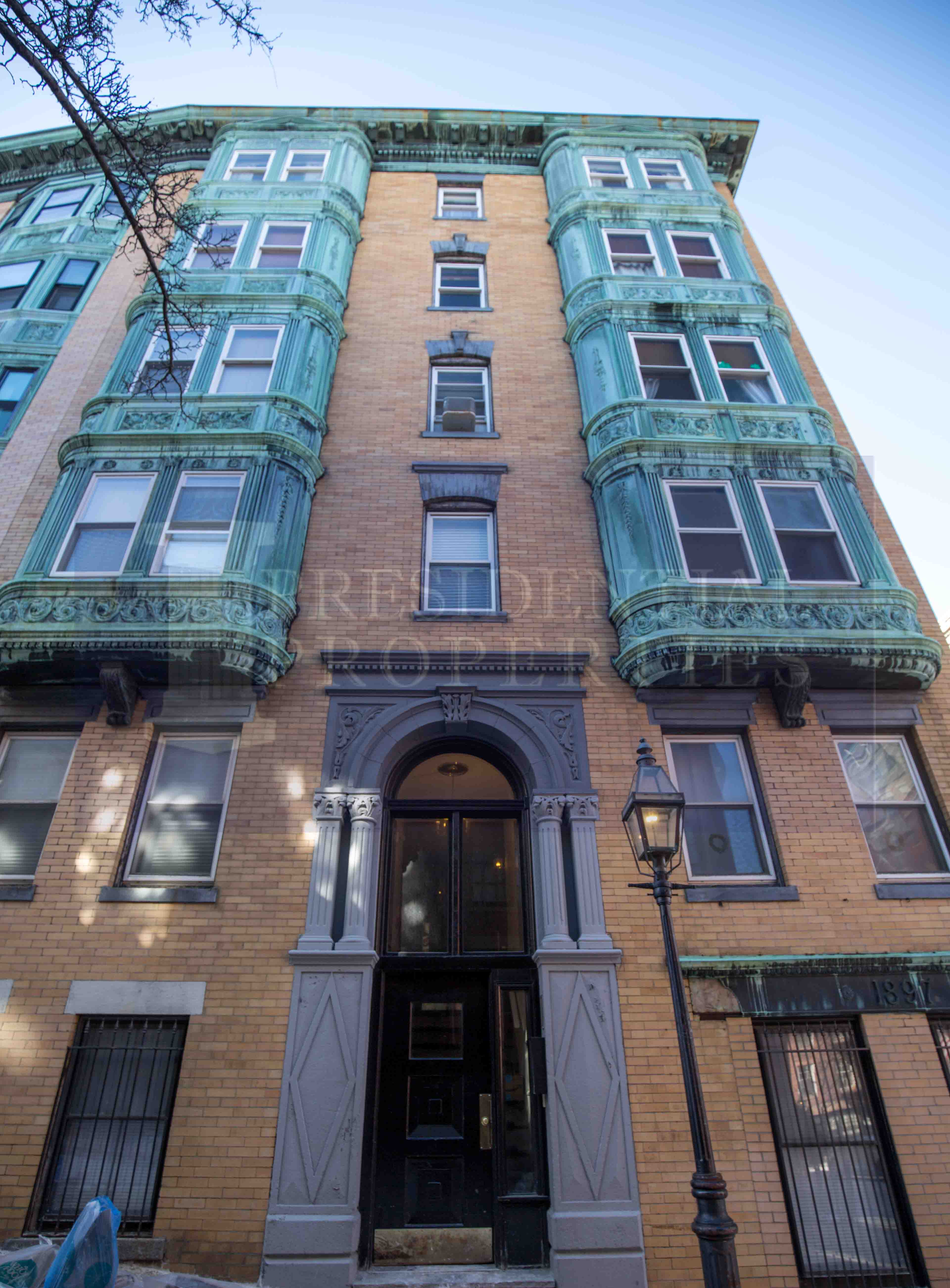 108 Myrtle St, Beacon Hill