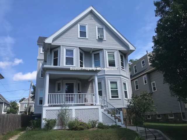 31 Ainsworth St, Roslindale