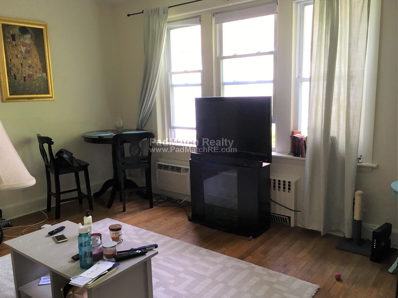 33 Lancaster Ter, Washington Square