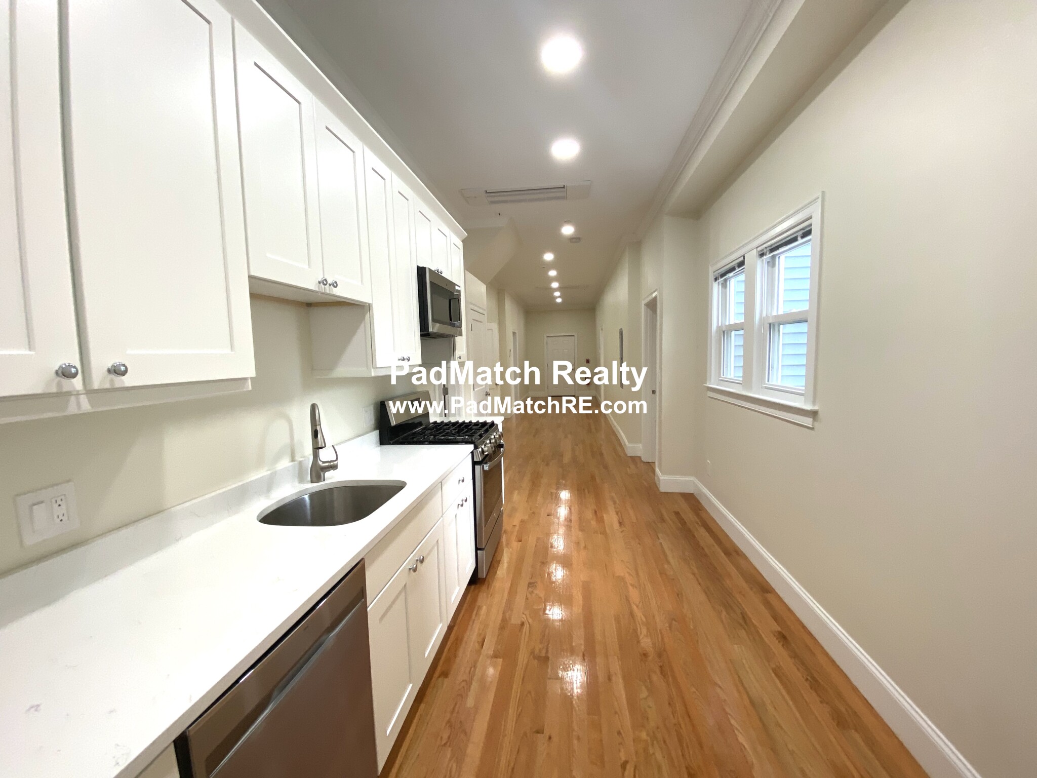 12 Harris St, Coolidge Corner