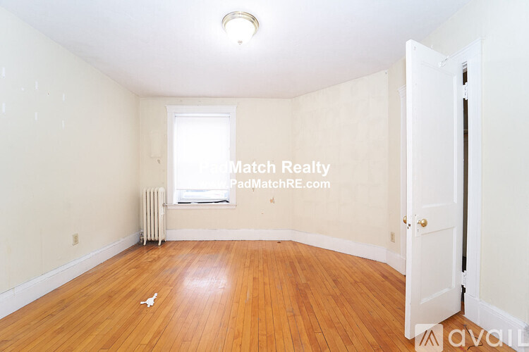 90 Cypress St, Brookline Hills