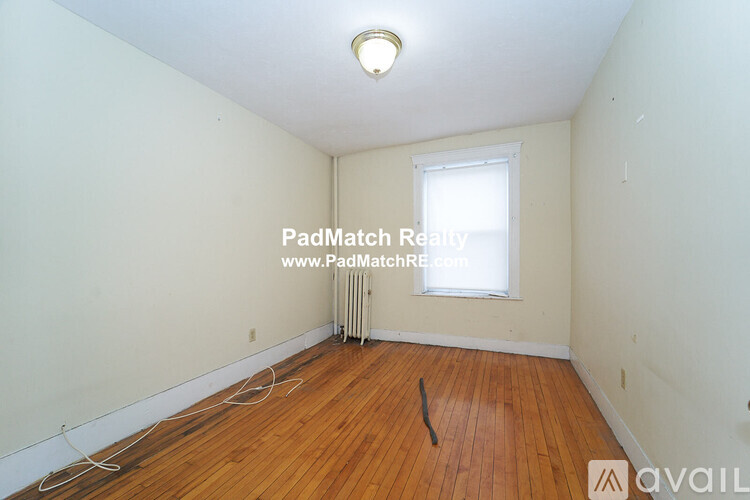 90 Cypress St, Brookline Hills