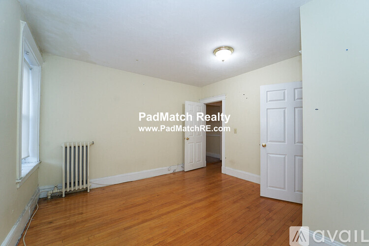 90 Cypress St, Brookline Hills