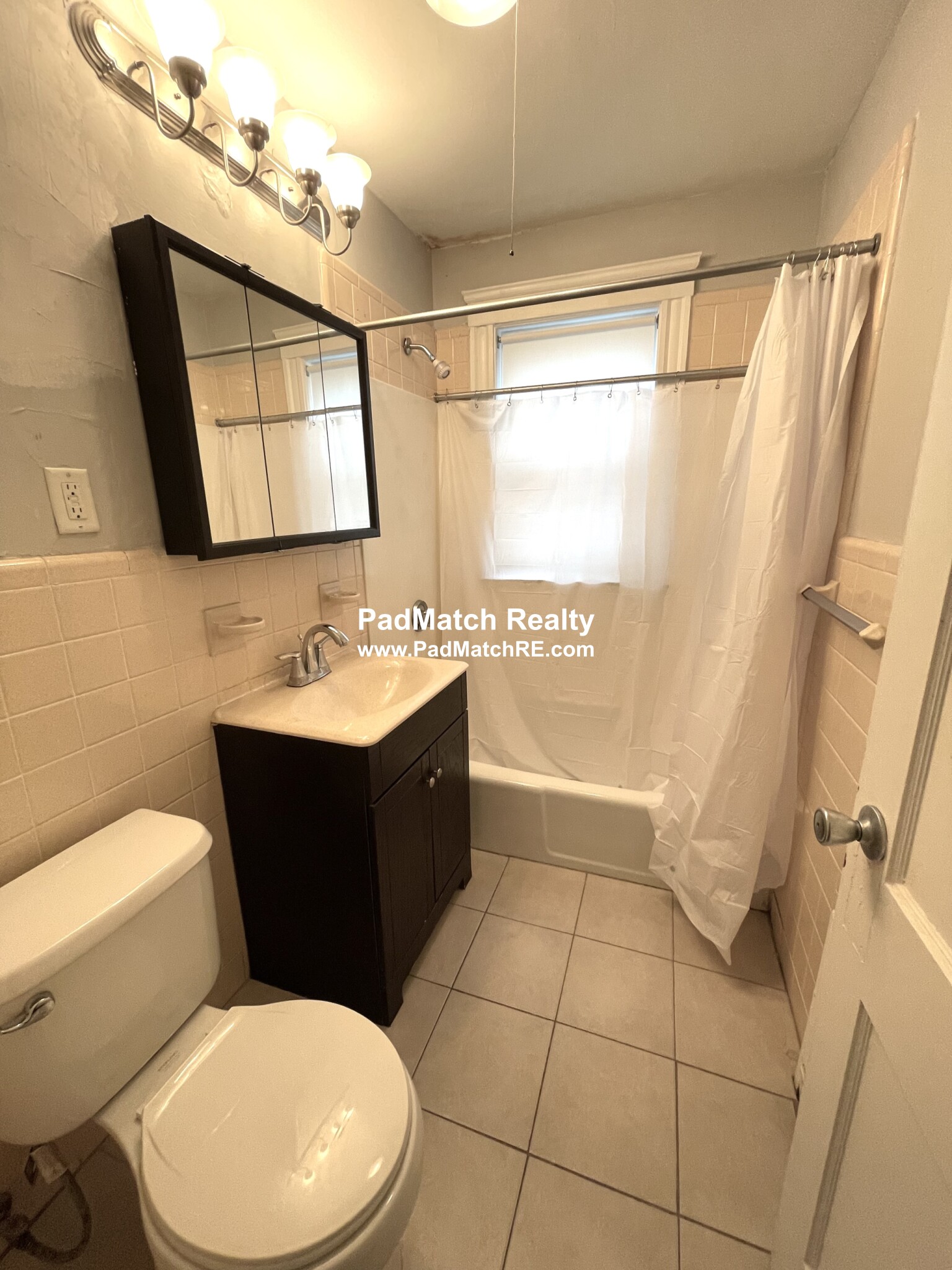 136 Arlington St, Brighton