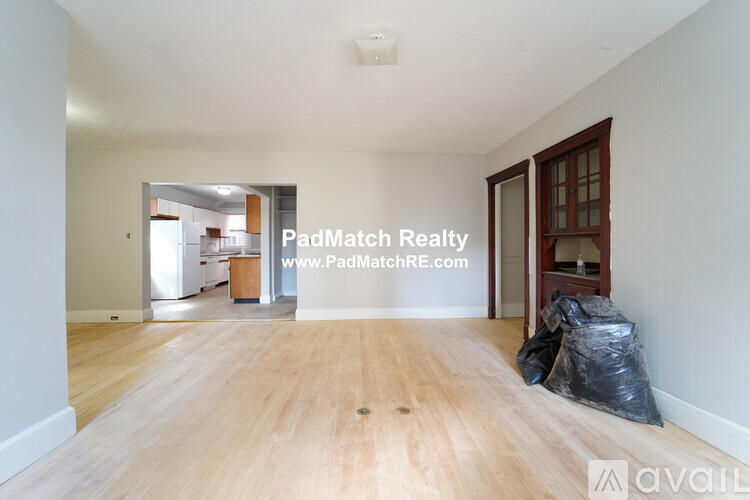 142 Davis Ave, Brookline Village