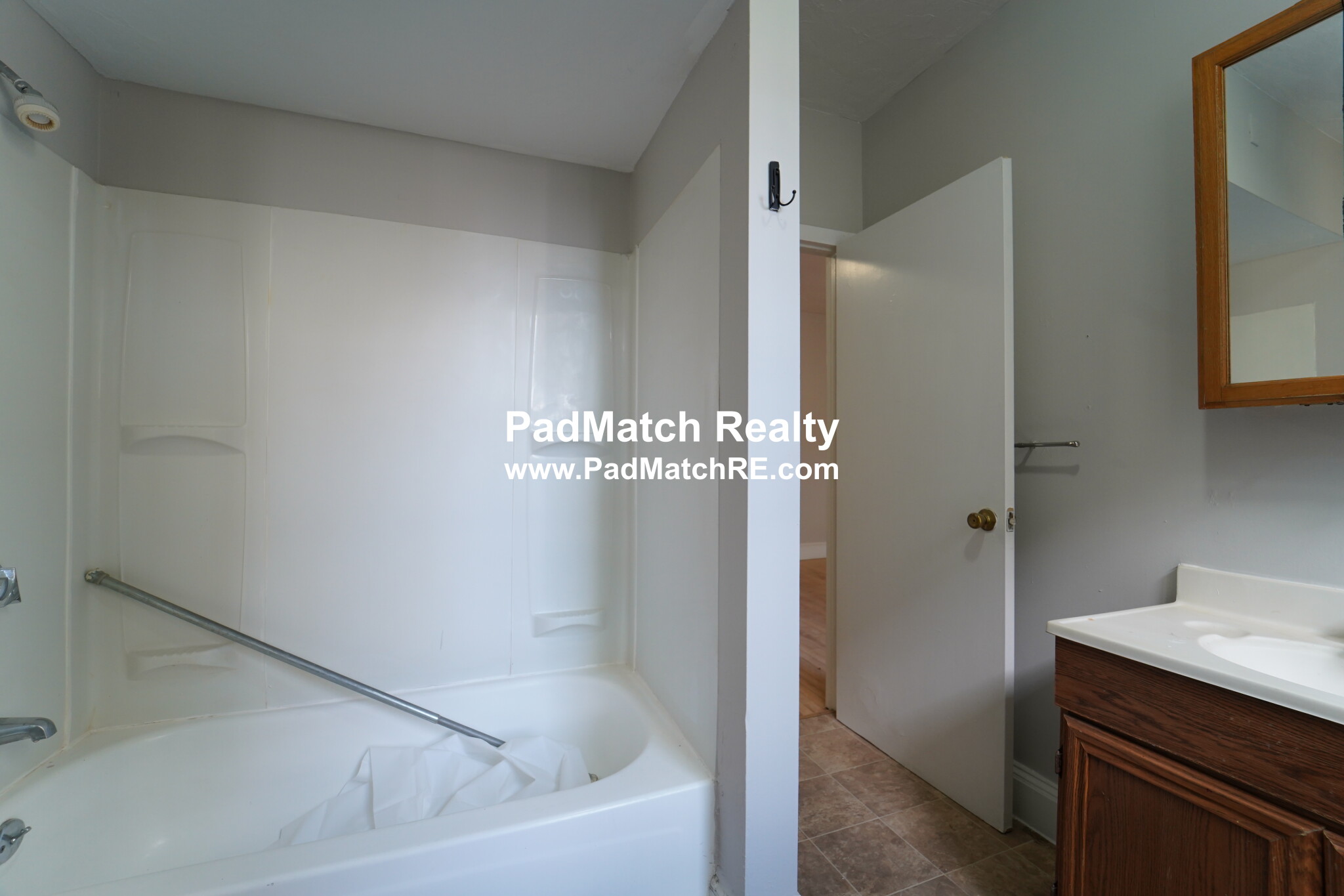 142 Davis Ave, Brookline Village