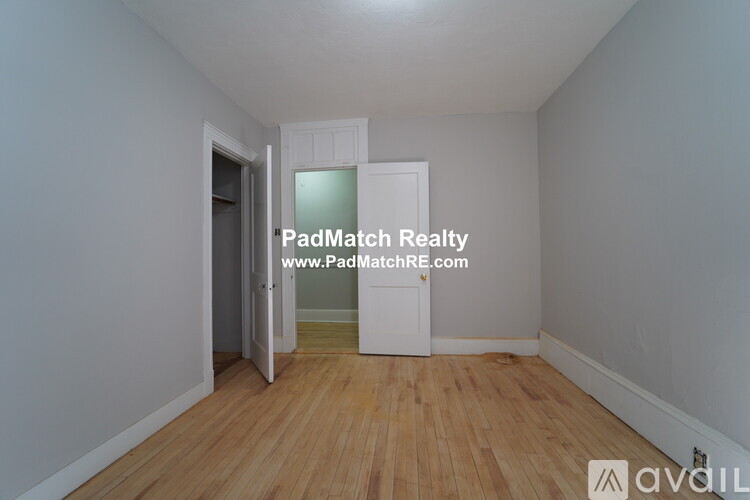 142 Davis Ave, Brookline Village