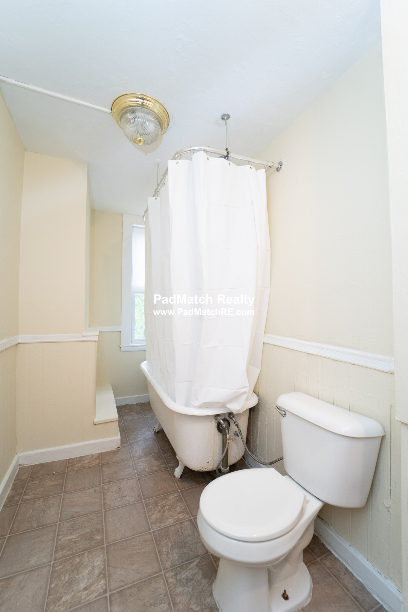 22 Greylock Rd, Allston