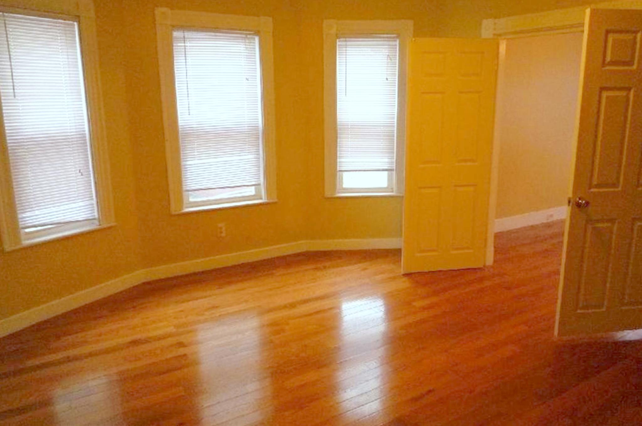 13 Waterhouse St, Teele Square