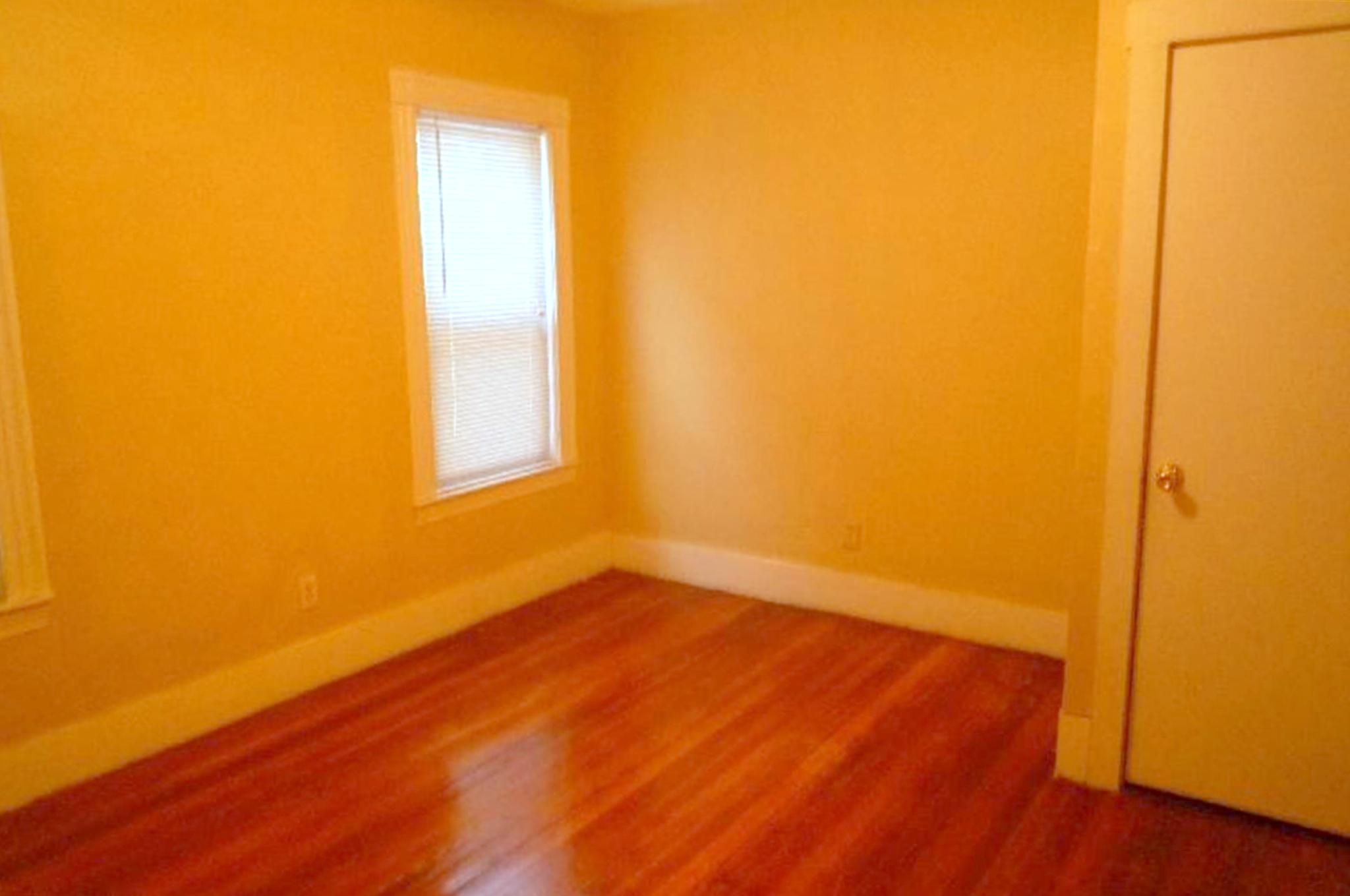 13 Waterhouse St, Teele Square