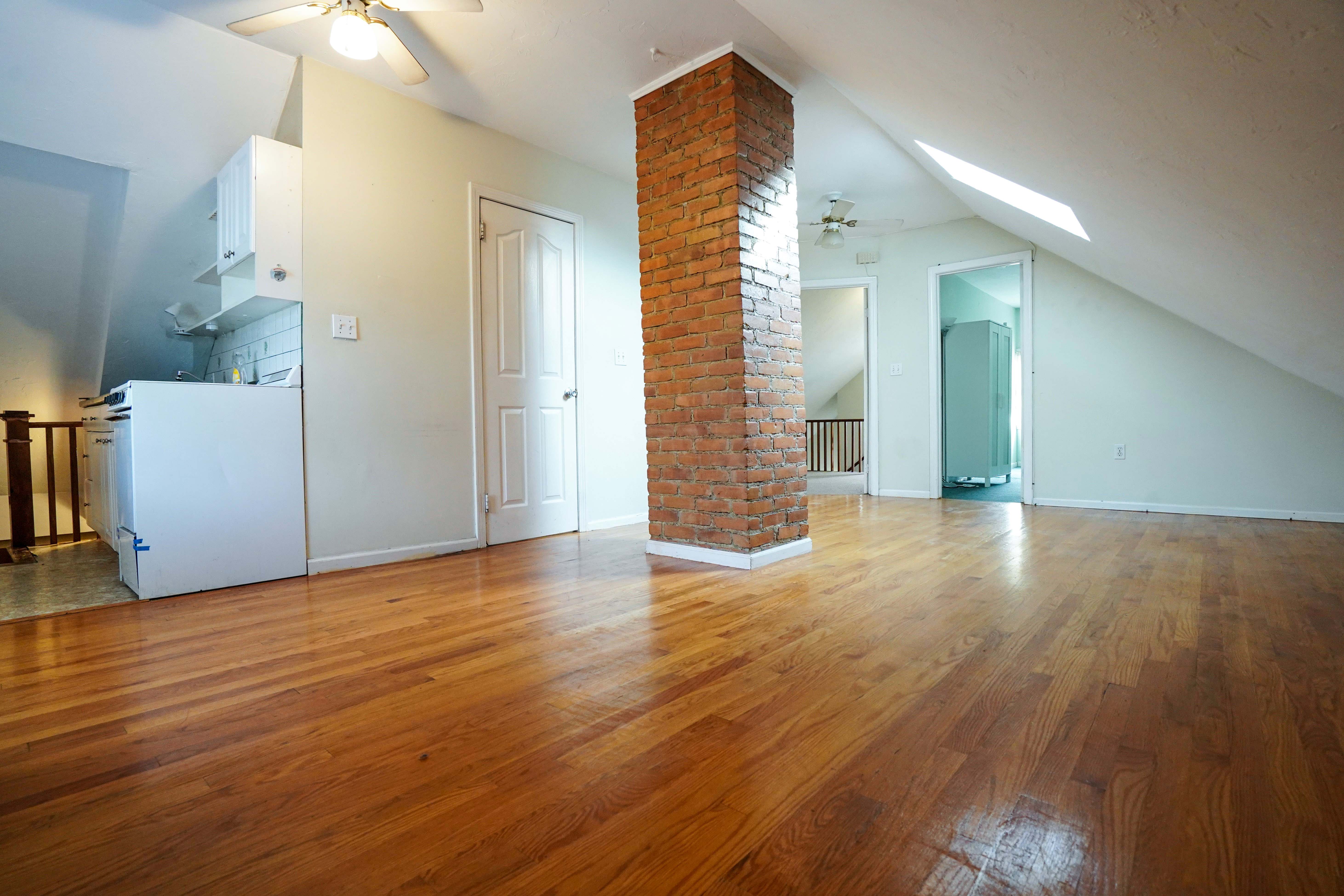 24 Oak Square Ave, Brighton