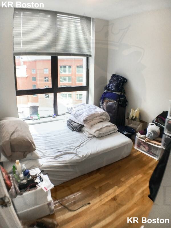 81 Essex Str, Chinatown