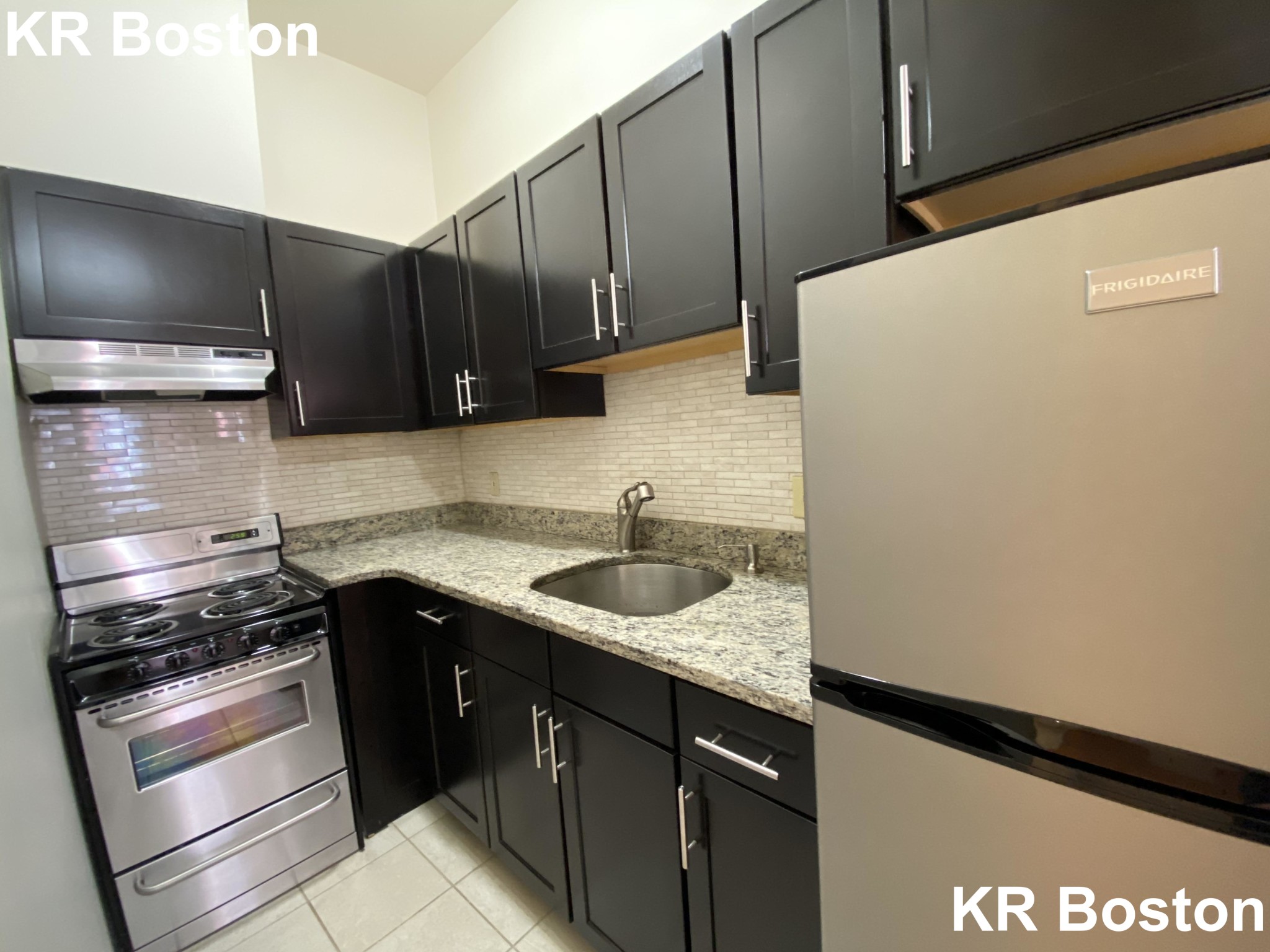 81 Essex Str, Chinatown