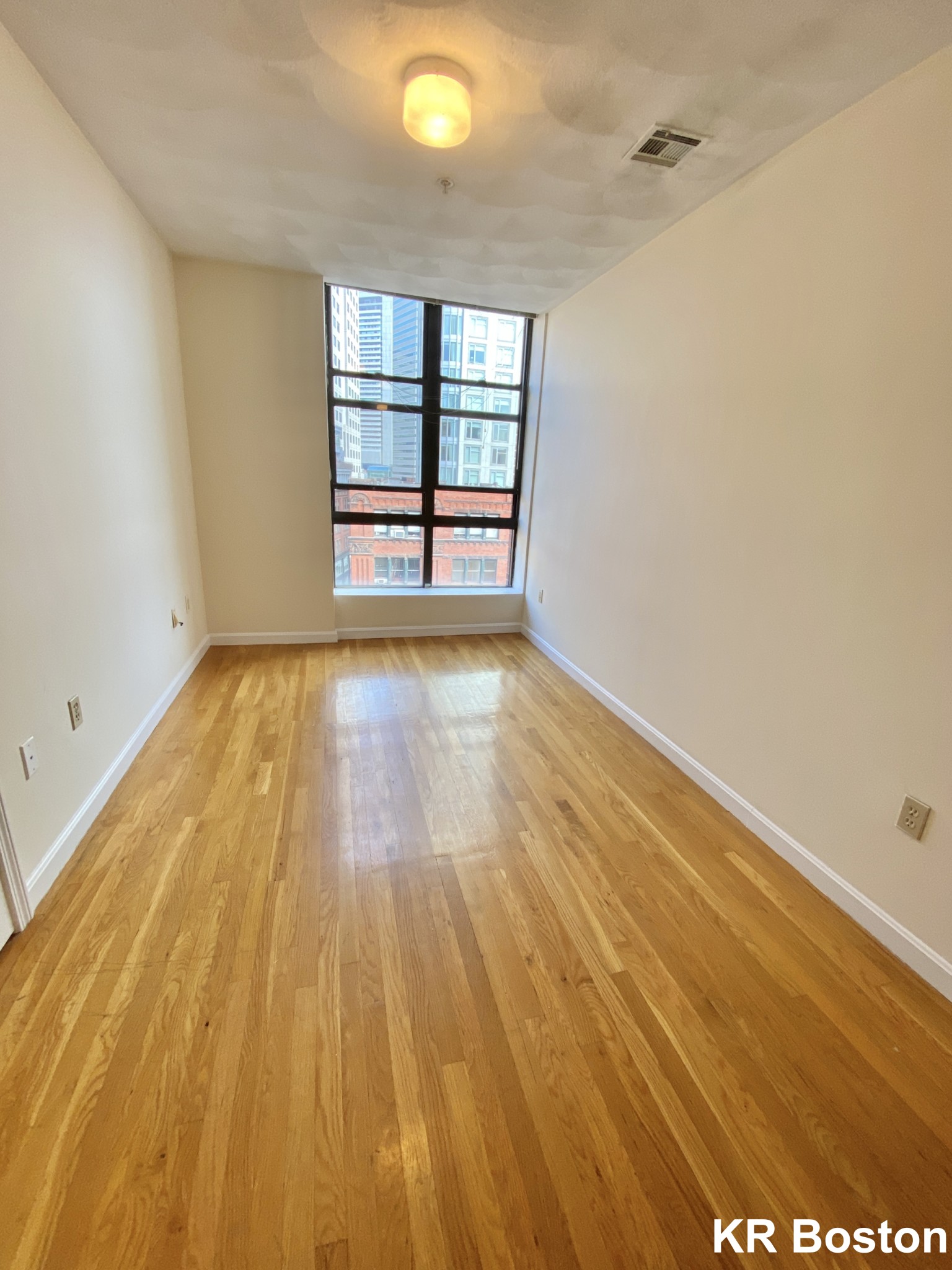 81 Essex St, Chinatown