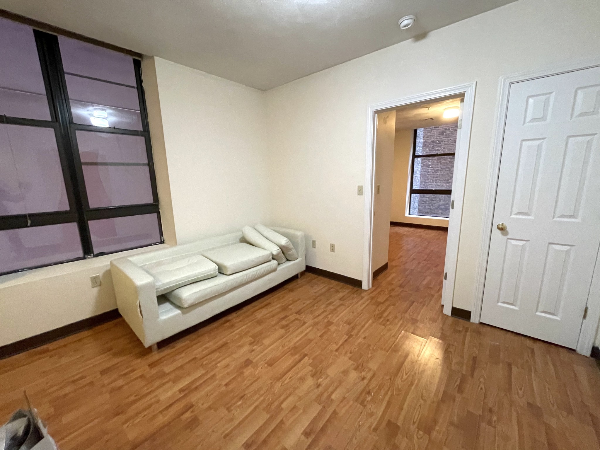 81 Essex St, Chinatown