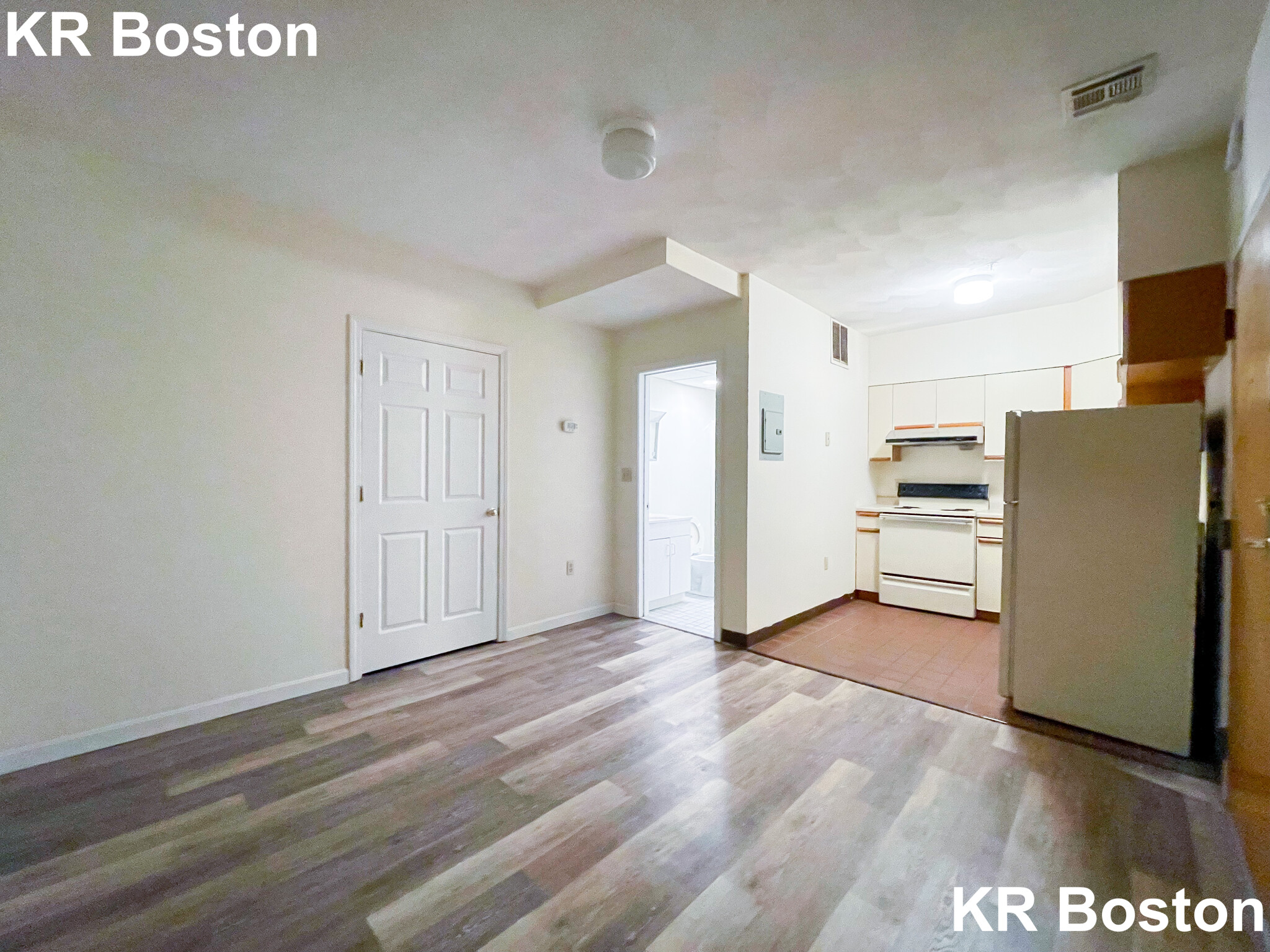 81 Essex St, Chinatown