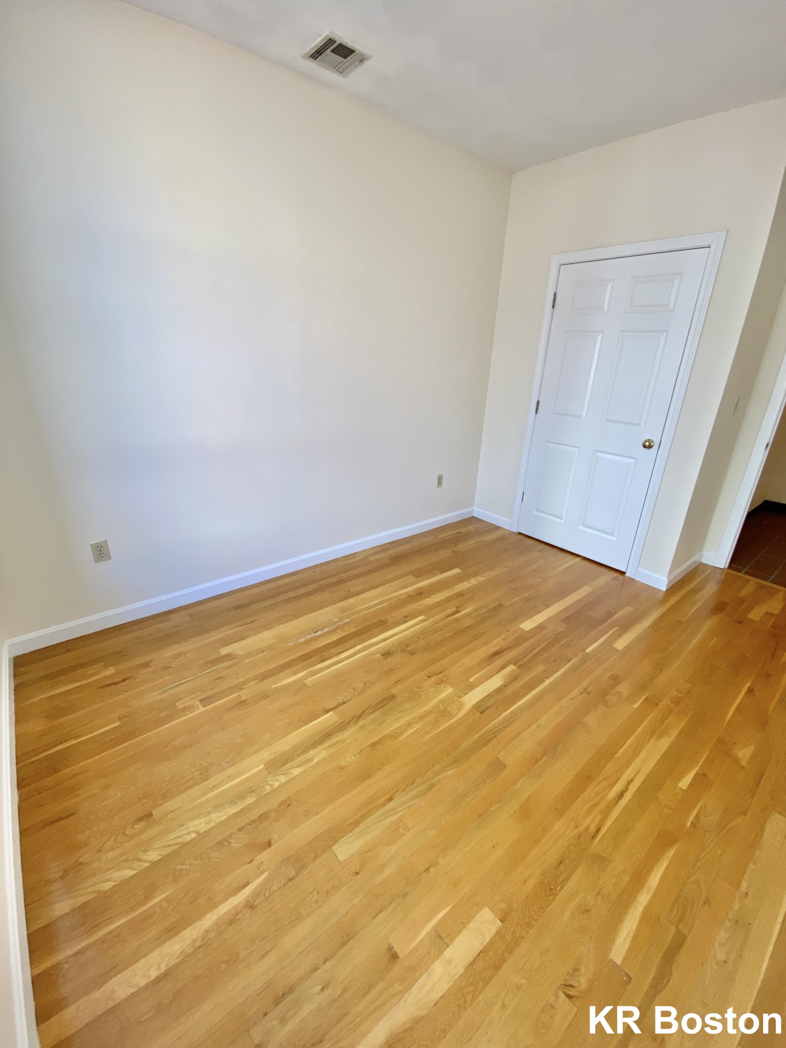 81 Essex St, Chinatown