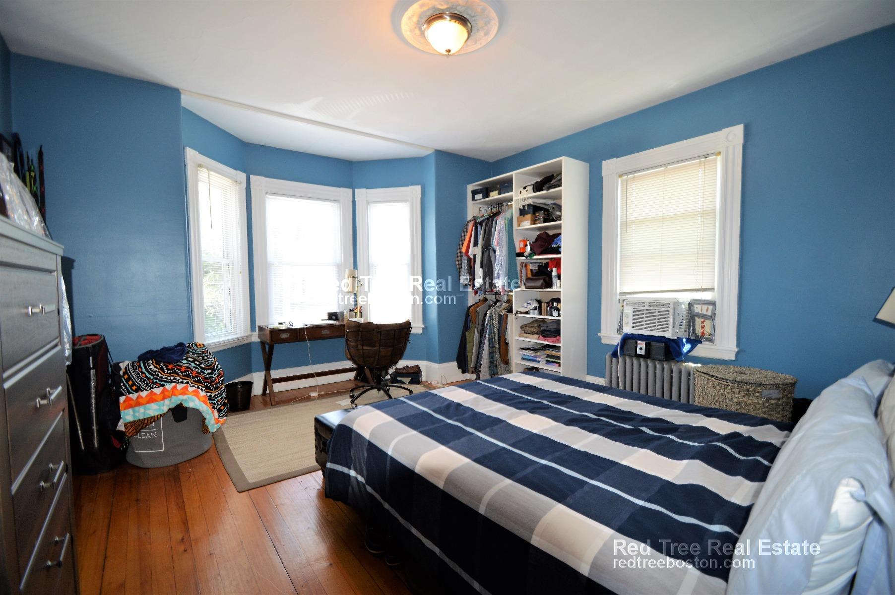 11 Reedsdale St, Allston