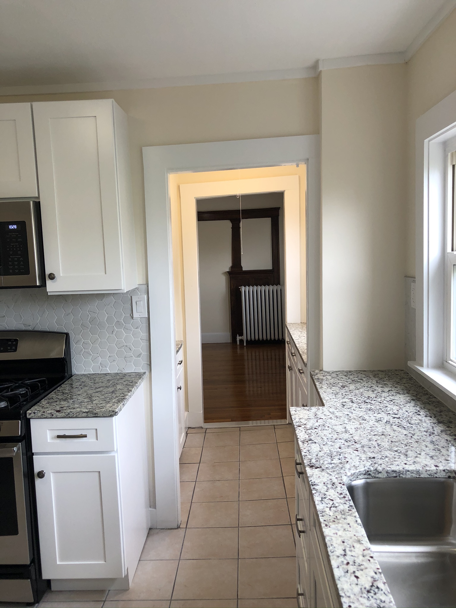 122 Bonner Ave, Medford