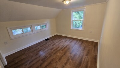 77 Hartford St, Newton Highlands