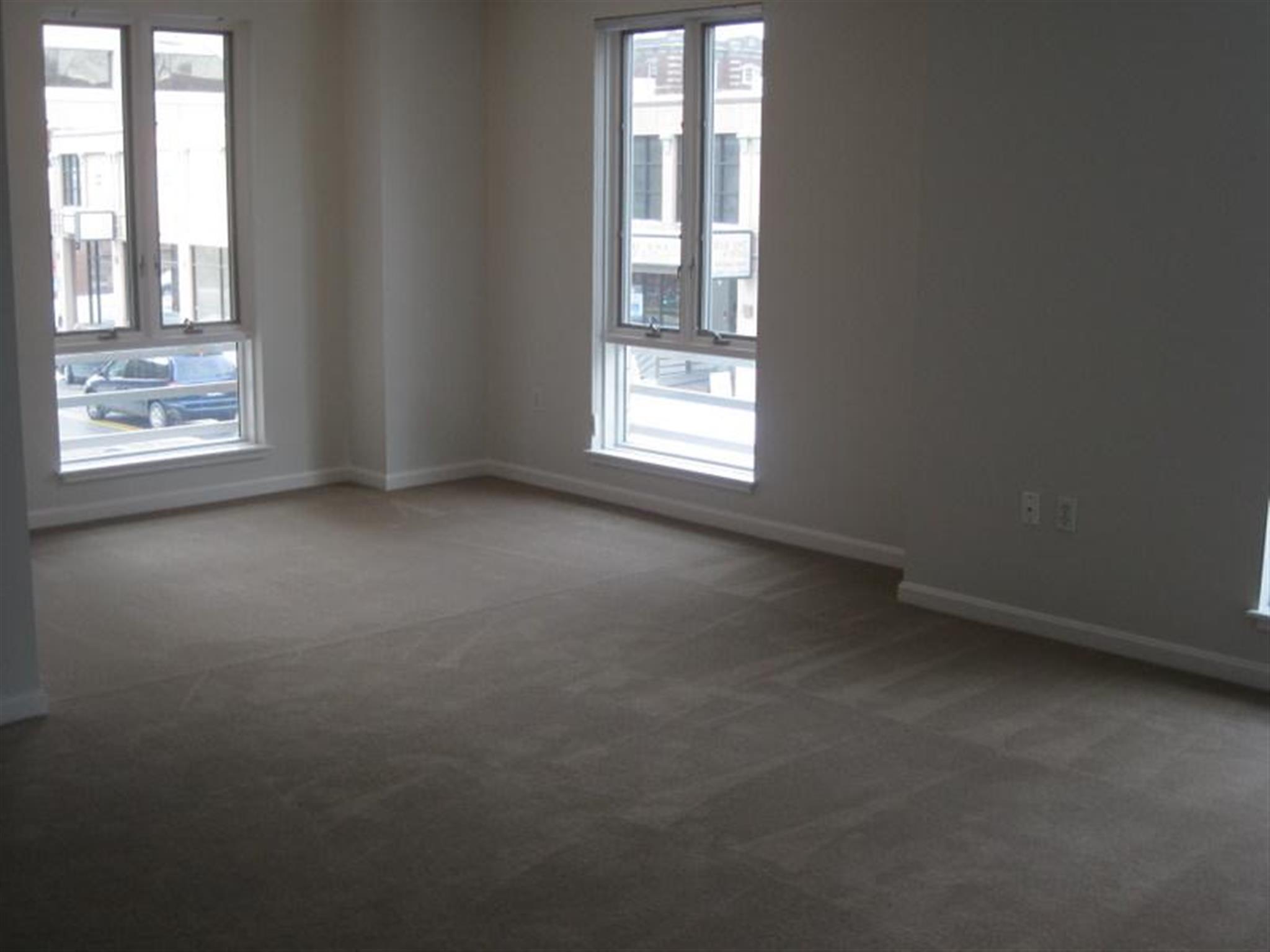 1008 Massachusetts Ave, Harvard Square