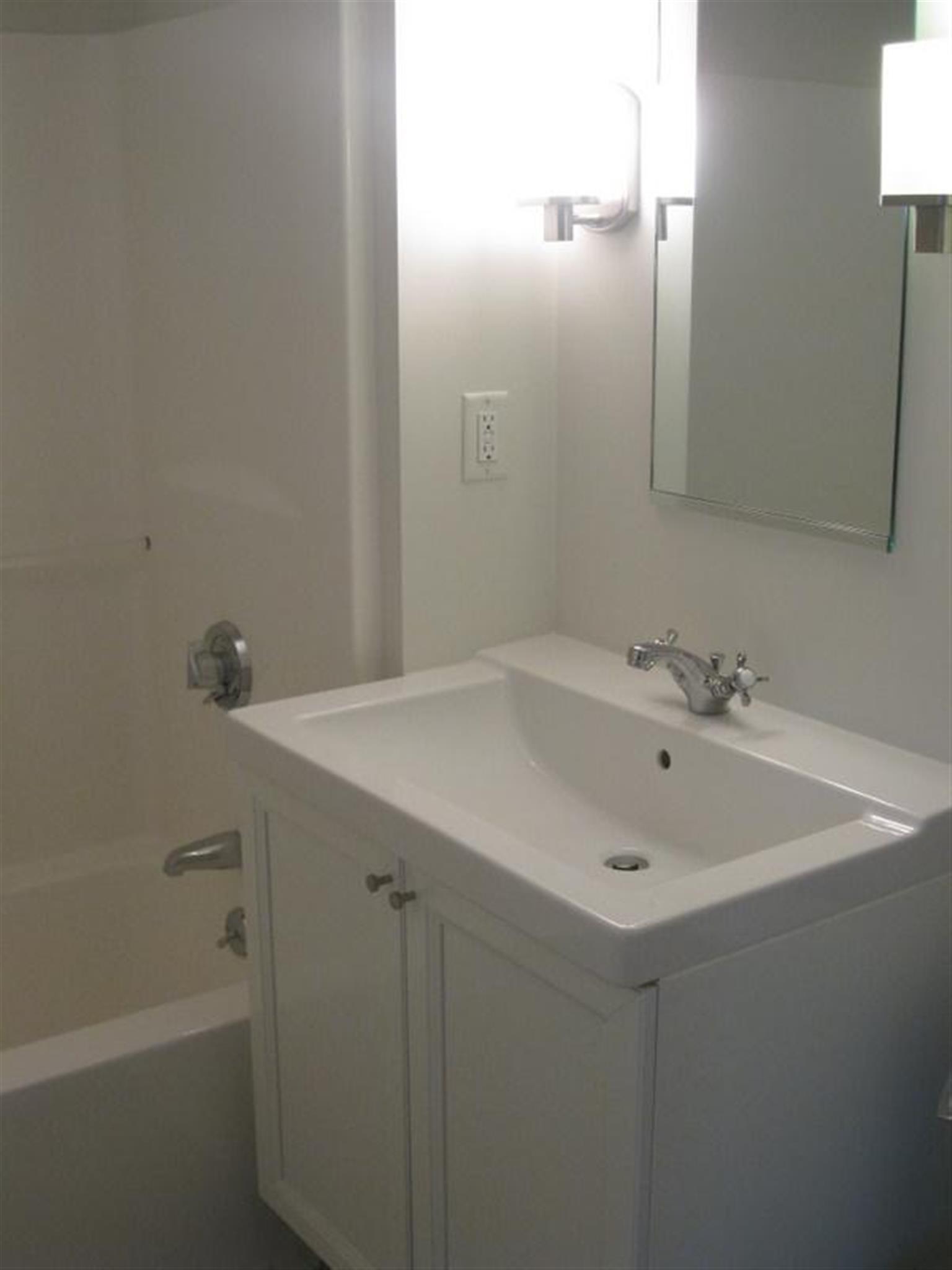 1008 Massachusetts Ave, Harvard Square