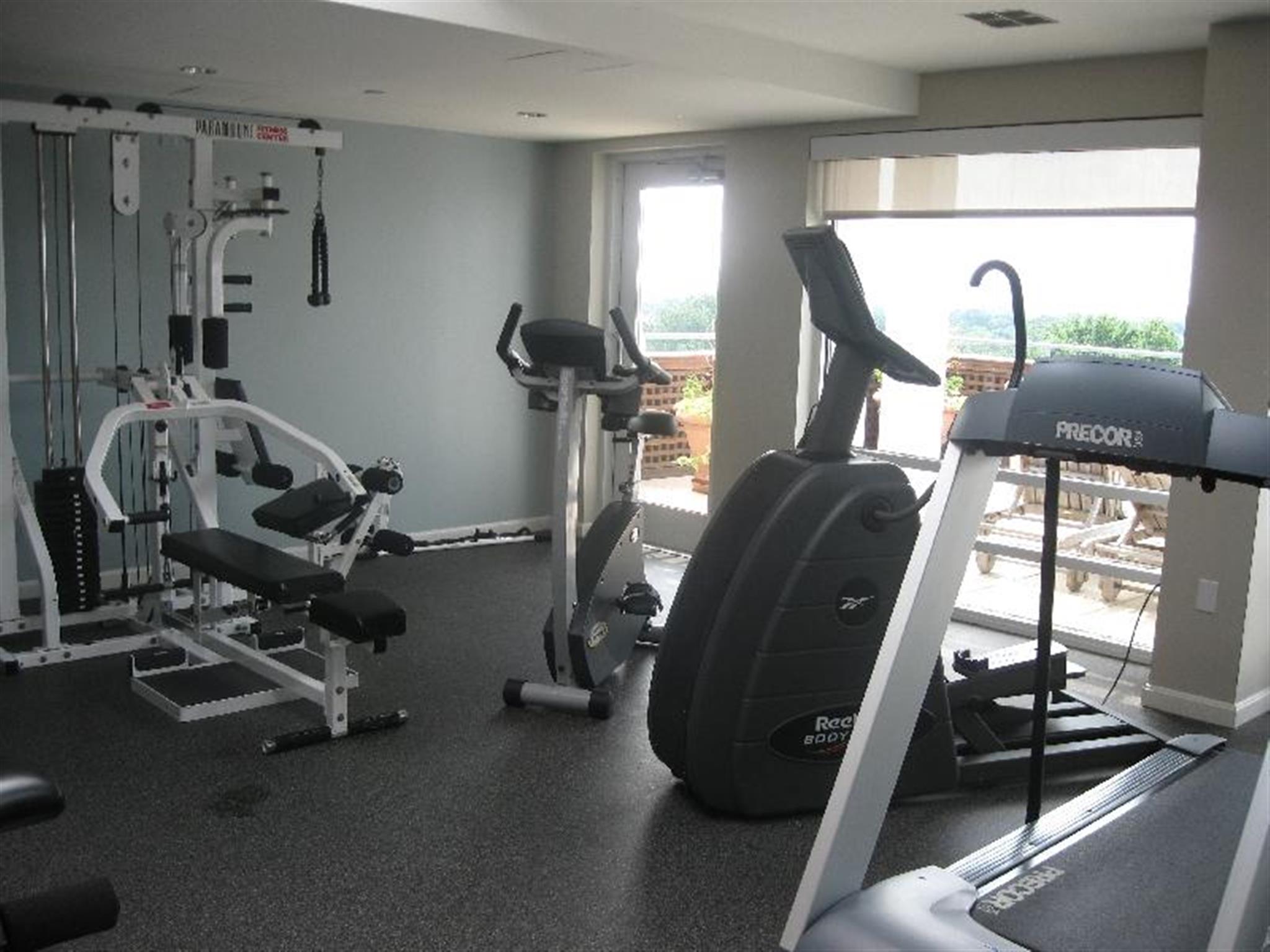 1008 Massachusetts Ave, Harvard Square