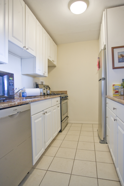 8 Whittier Pl, West End