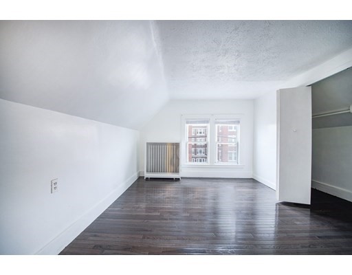 96 Washington St, Malden