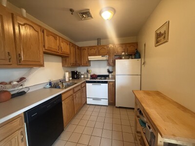 195 Newton St, Waltham