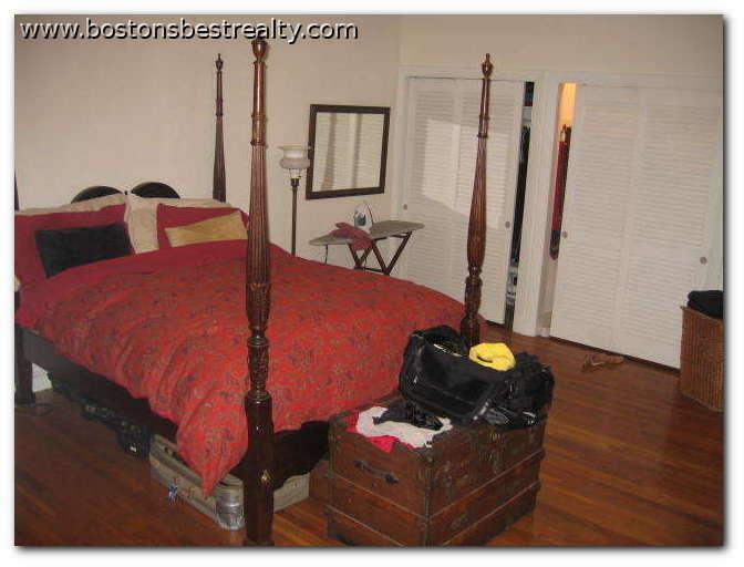 19 Strathmore Rd, Coolidge Corner