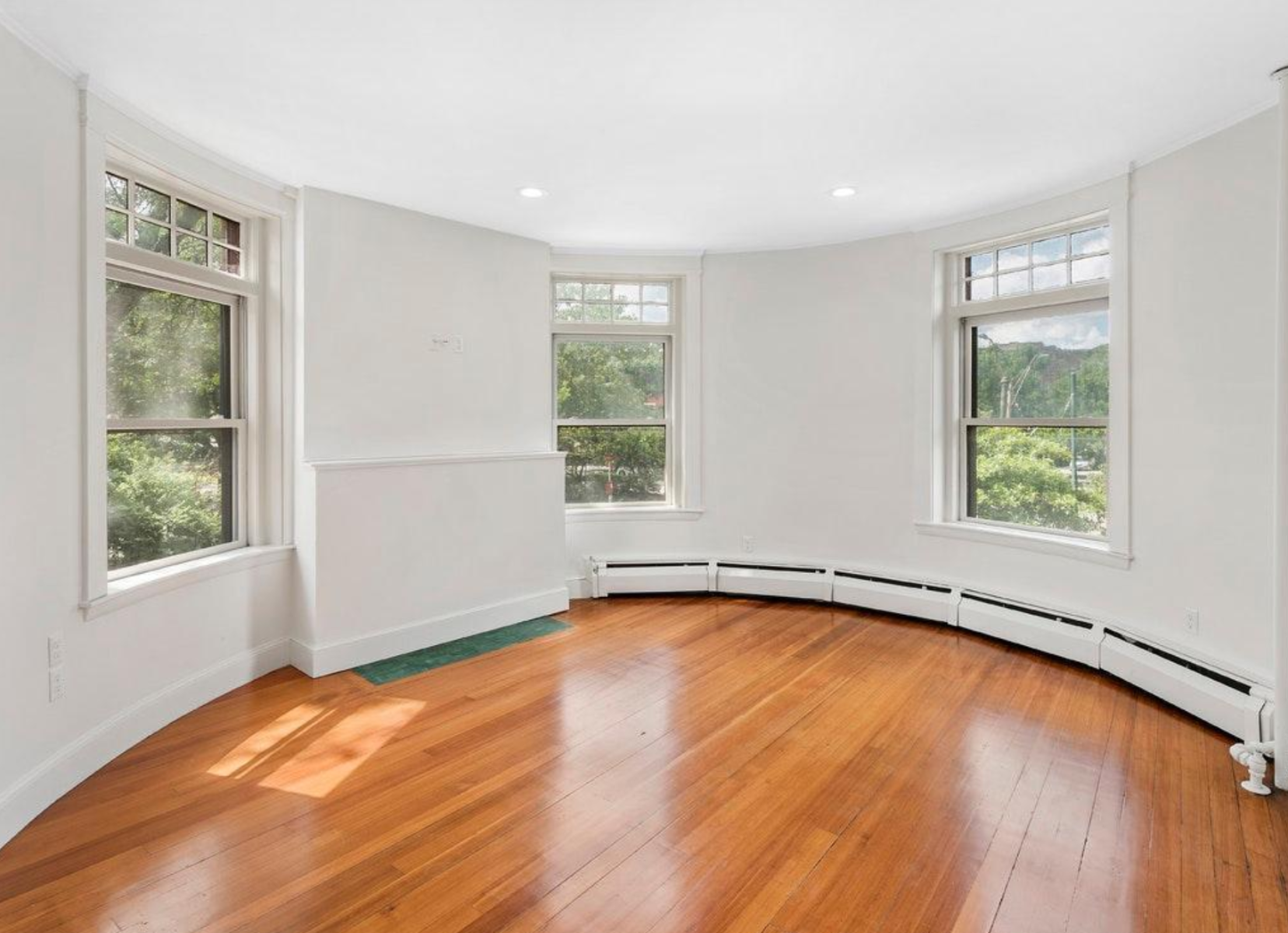 1871 Beacon St, Chestnut Hill