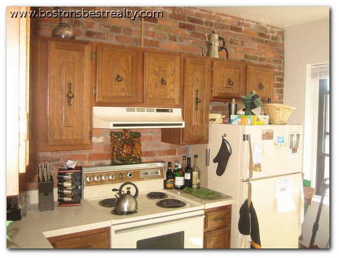 1404 Commonwealth Ave, Brighton