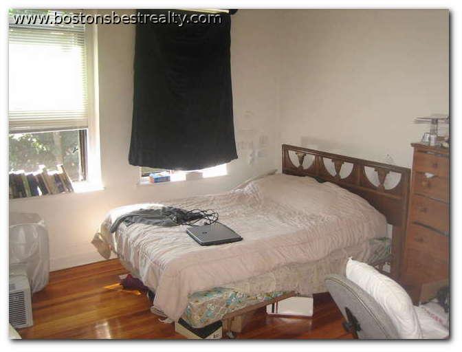 1404 Commonwealth Ave, Brighton