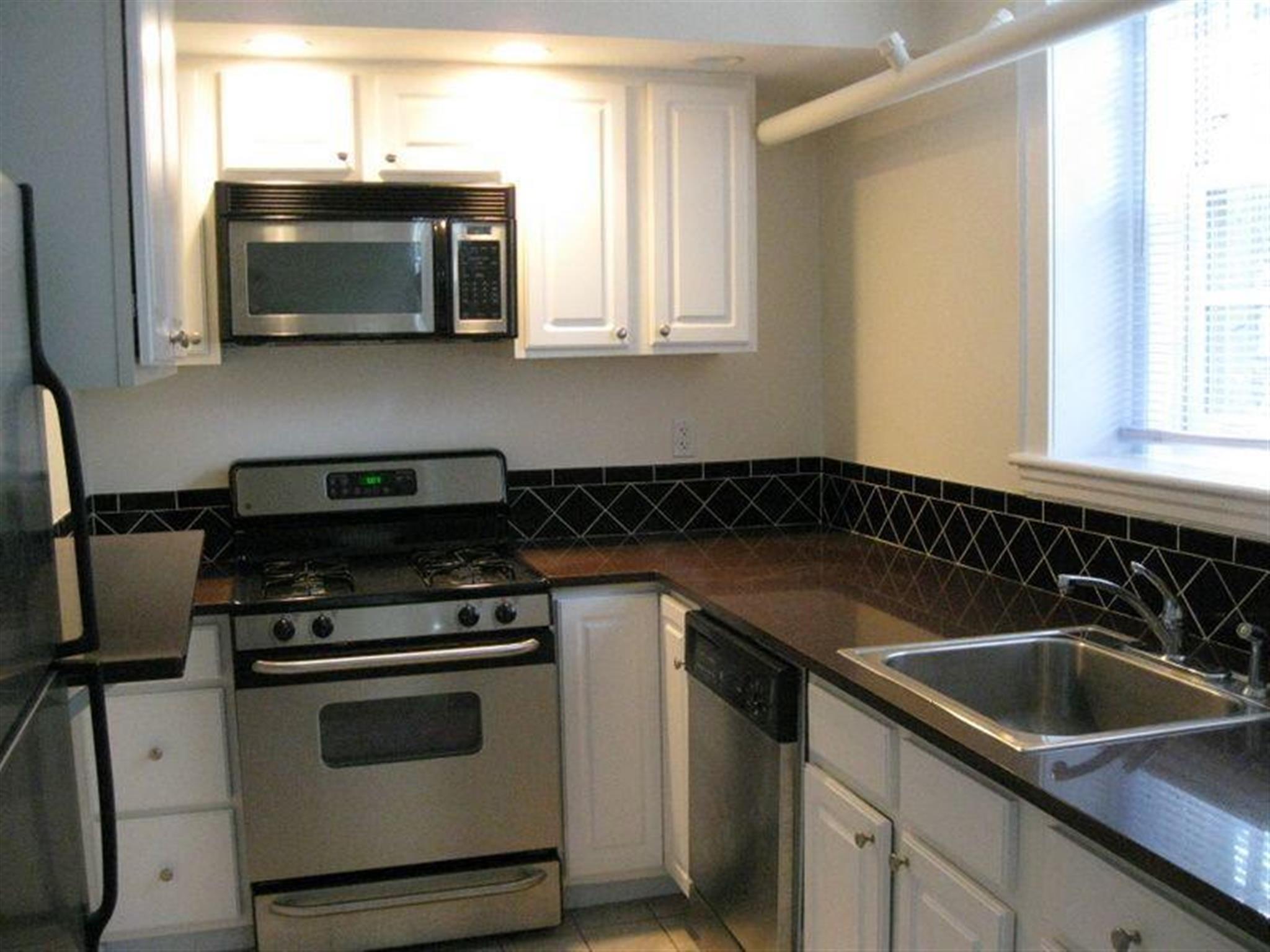 353 Harvard, Harvard Square