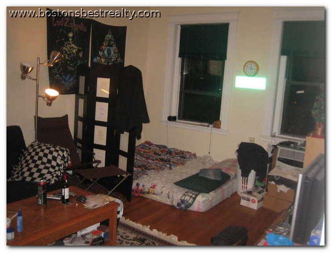 1318 Commonwealth Ave, Allston