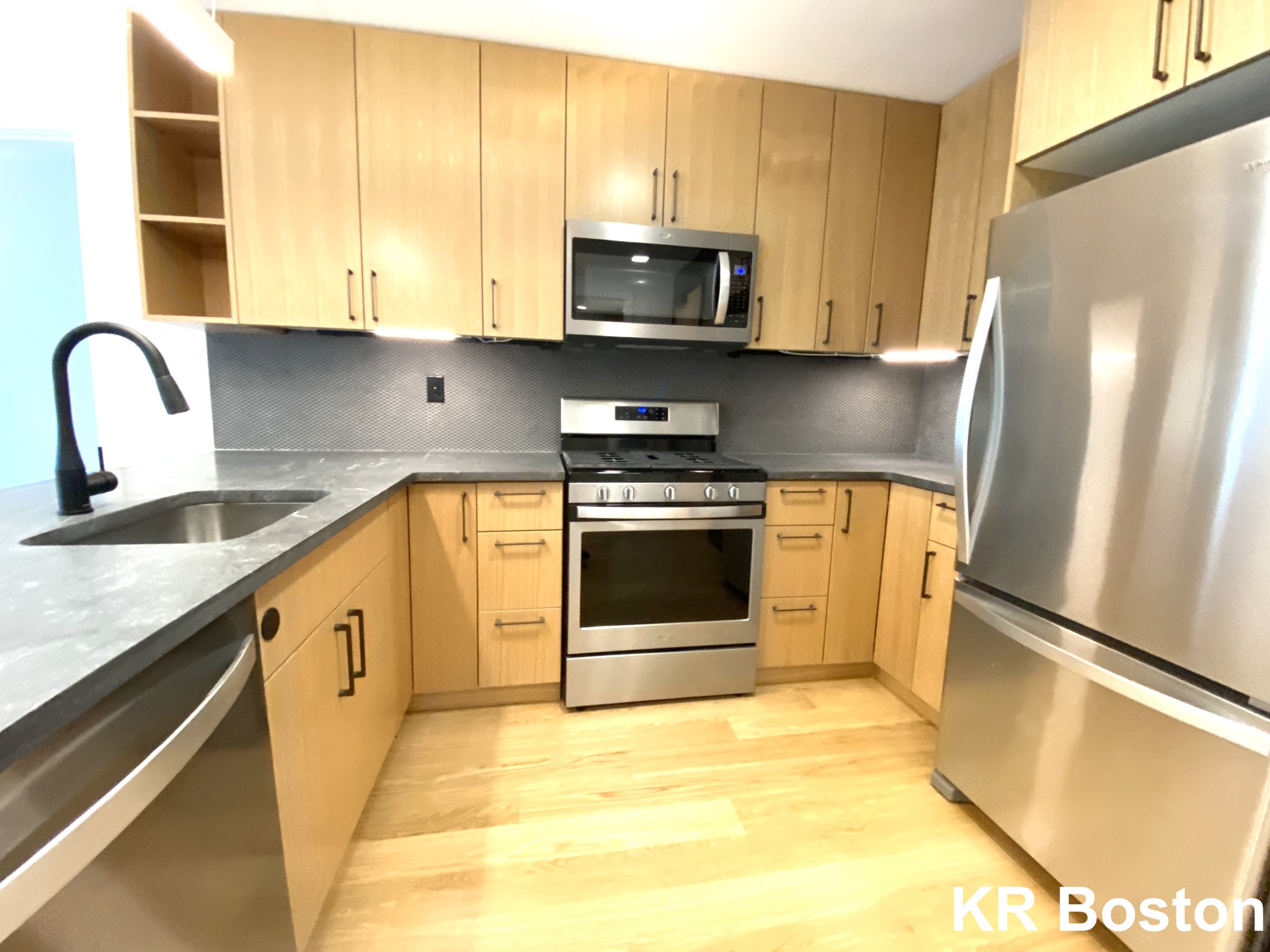 83 Gardner St,, Allston