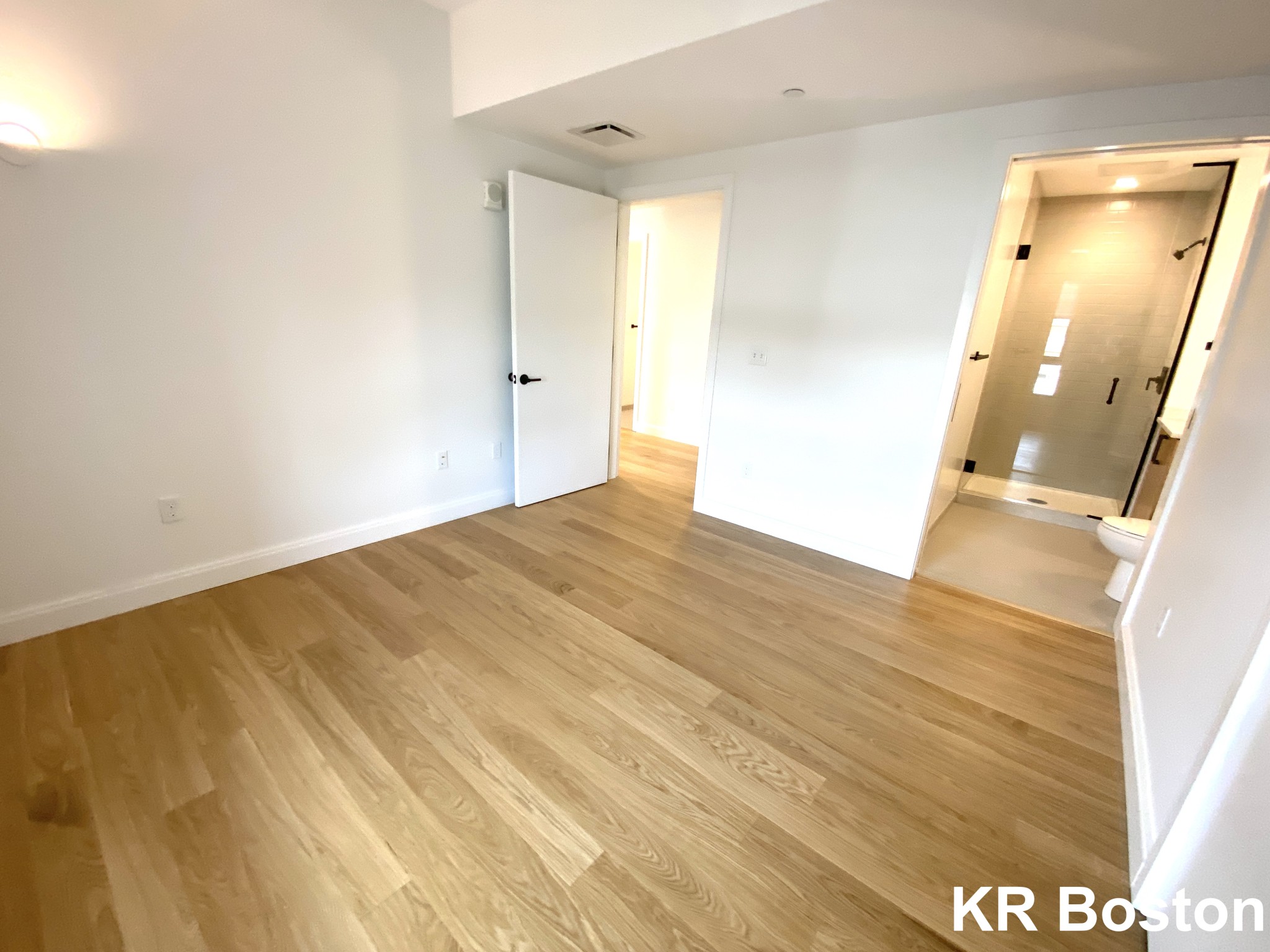 83 Gardner Str, Allston