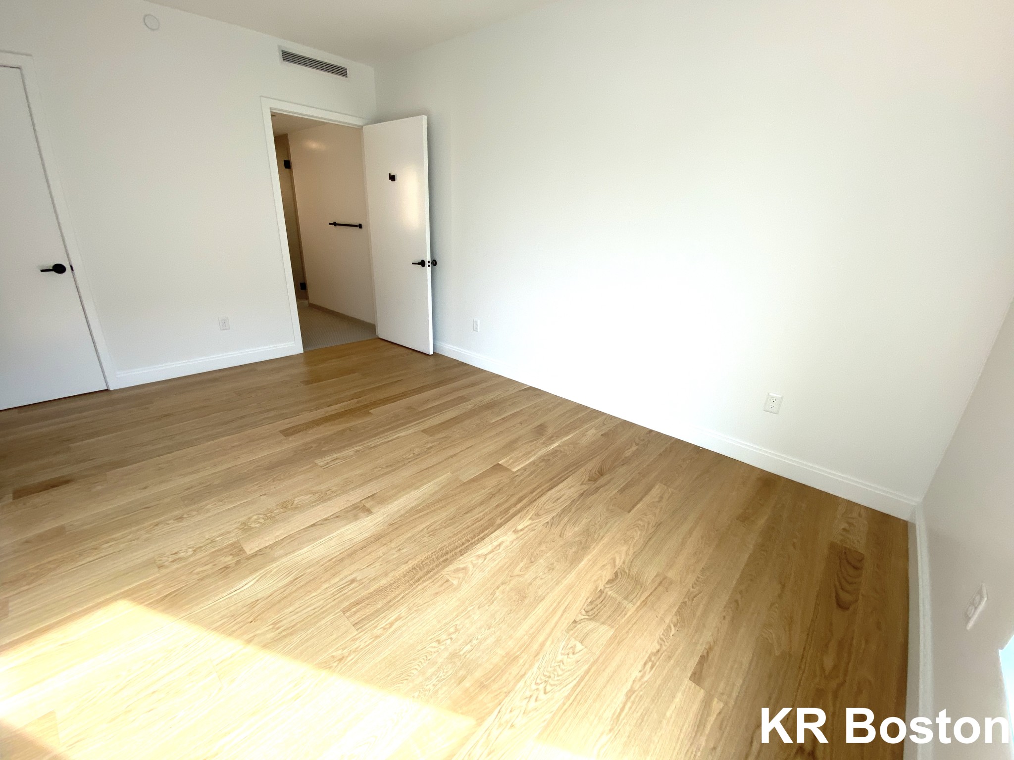 87 Gardner St, Allston