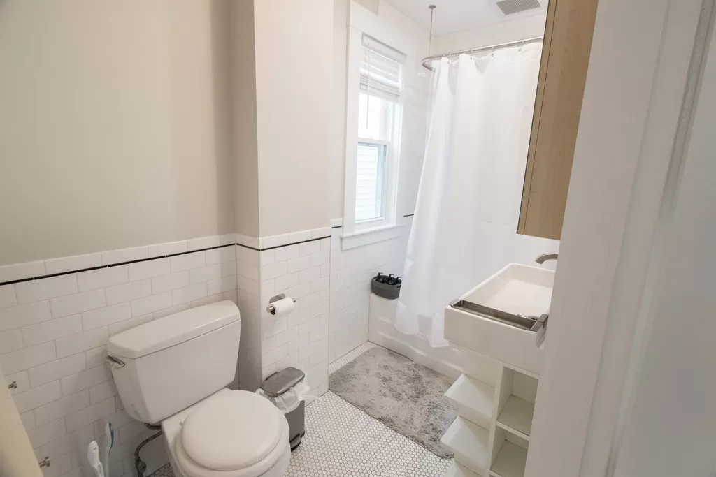 24 Suffolk St, The Port