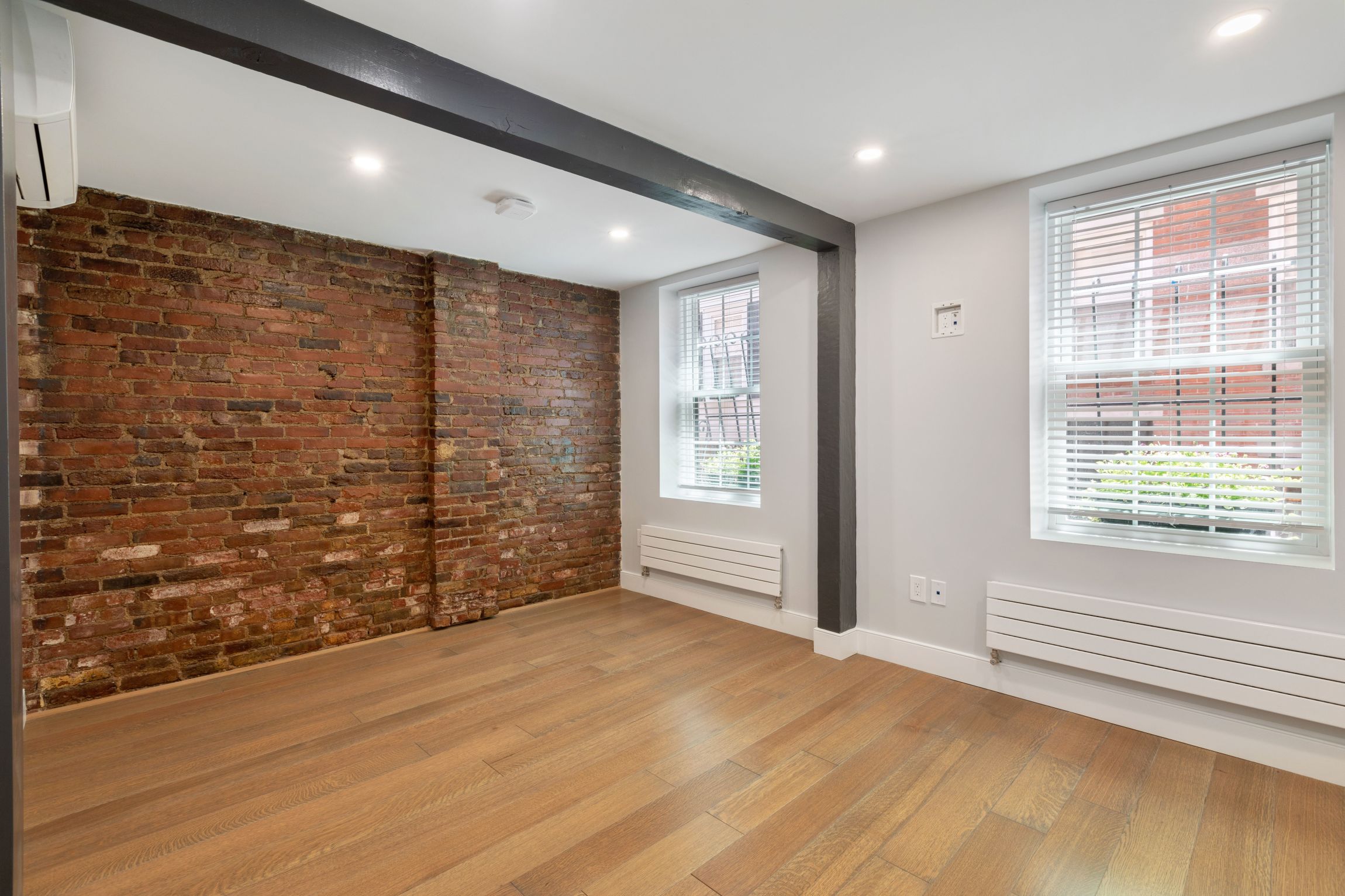 23 Unity St, North End