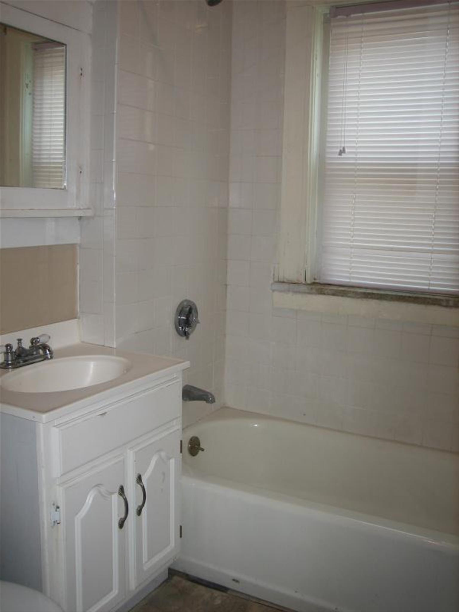 2 Goldsmith Ave, Tufts University