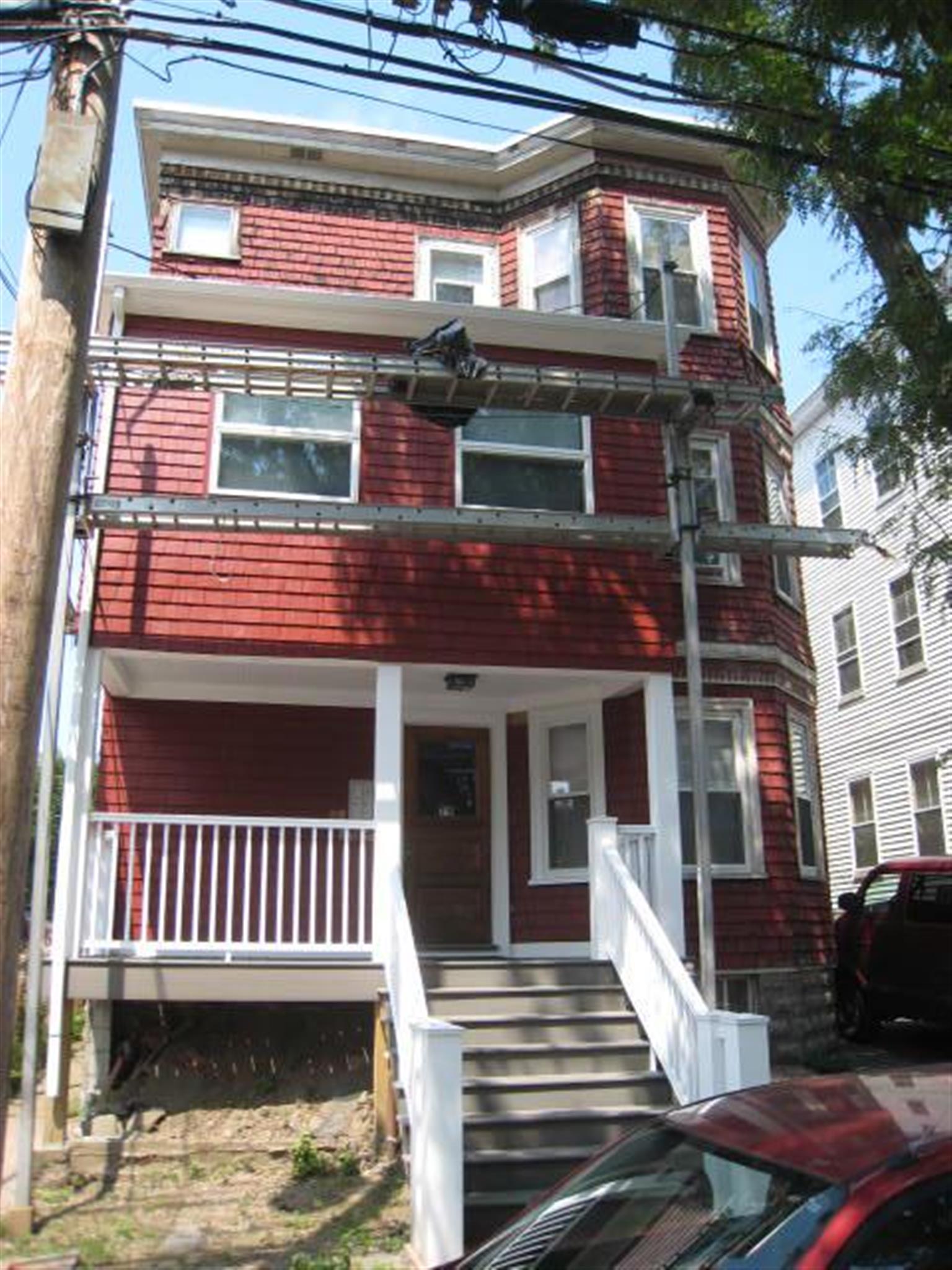 79 Conwell Ave, Teele Square