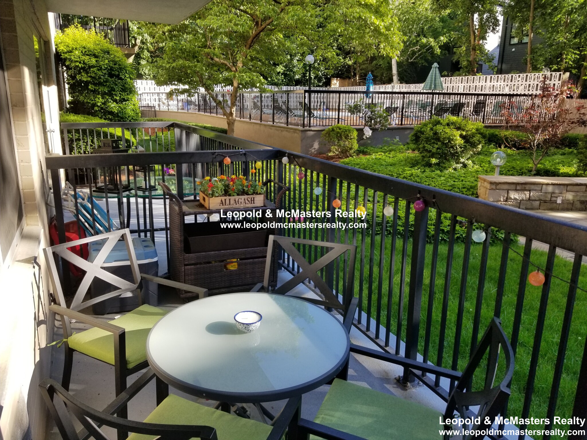 101 Monmouth St, Longwood