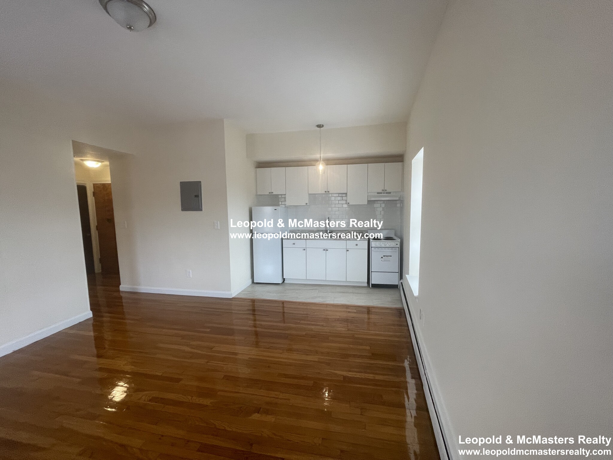 180 North Beacon St, Brighton