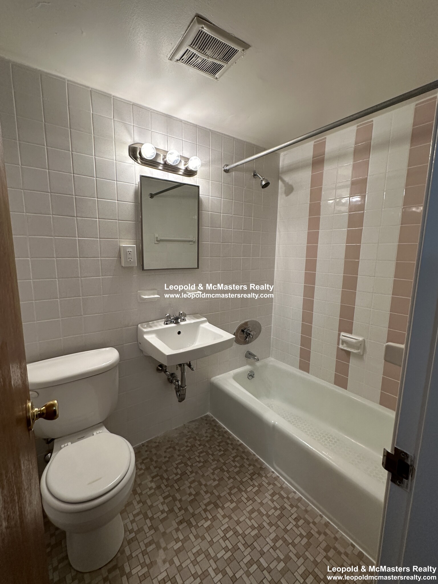 70 South Huntington Ave, Mission Hill